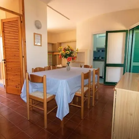 Serra Degli Alimini 2 公寓式酒店 *