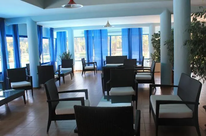 Serra Degli Alimini 2 公寓式酒店